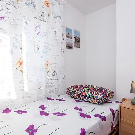 Two-bedroom In 아파트