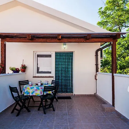 Two-bedroom In Vinjerac