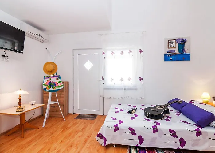 Two-bedroom In Apartamento Vinjerac